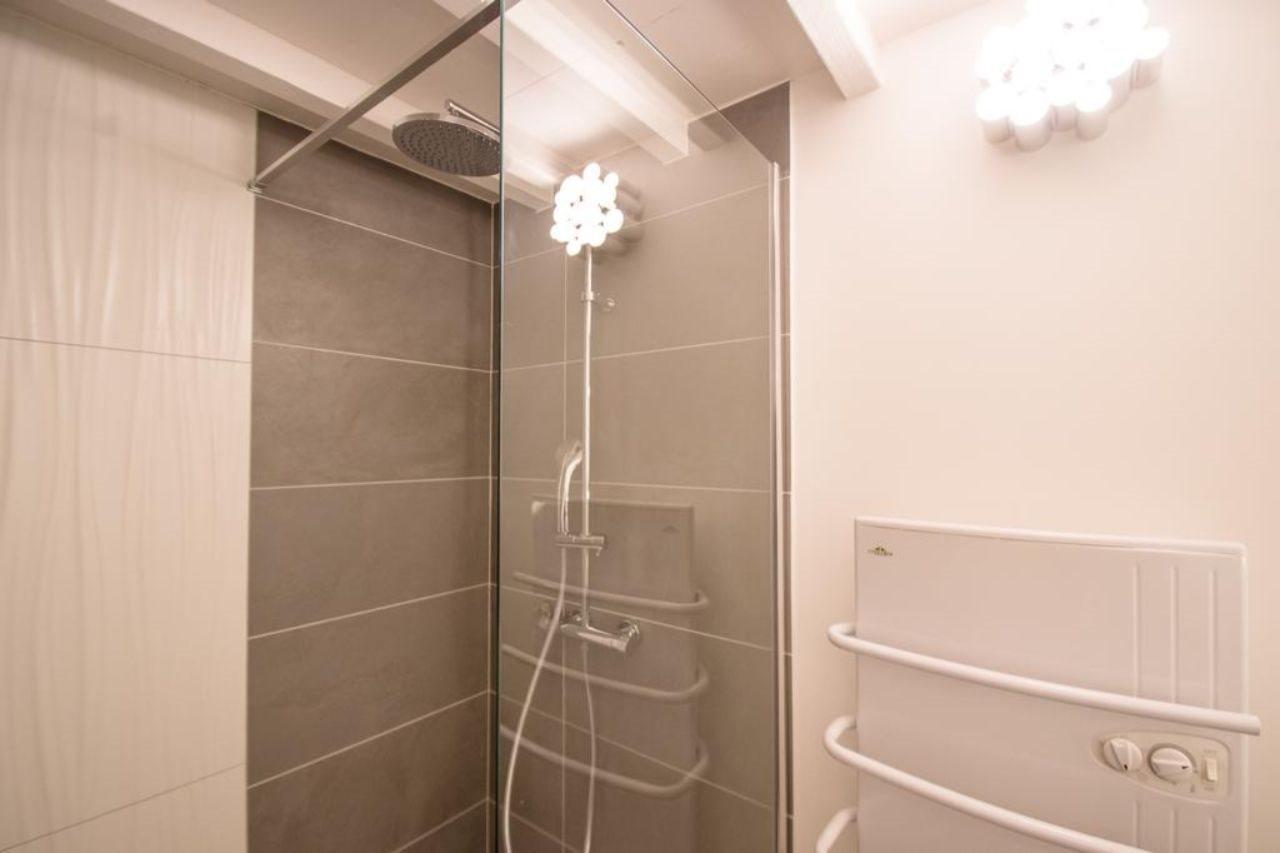 Apartment Remusat By Cocoonr